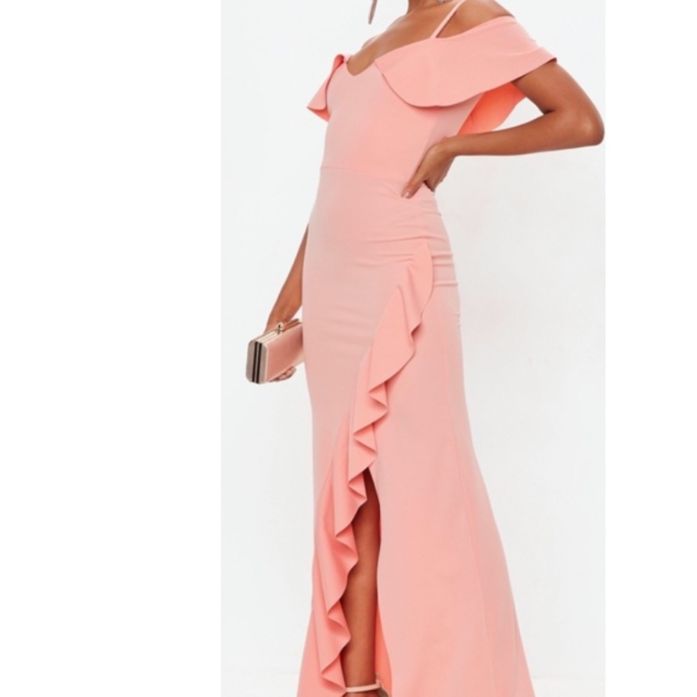 Missguided Peach Cold Shoulder Dress NWT SIZE US 6 Slim Fit NEW!
